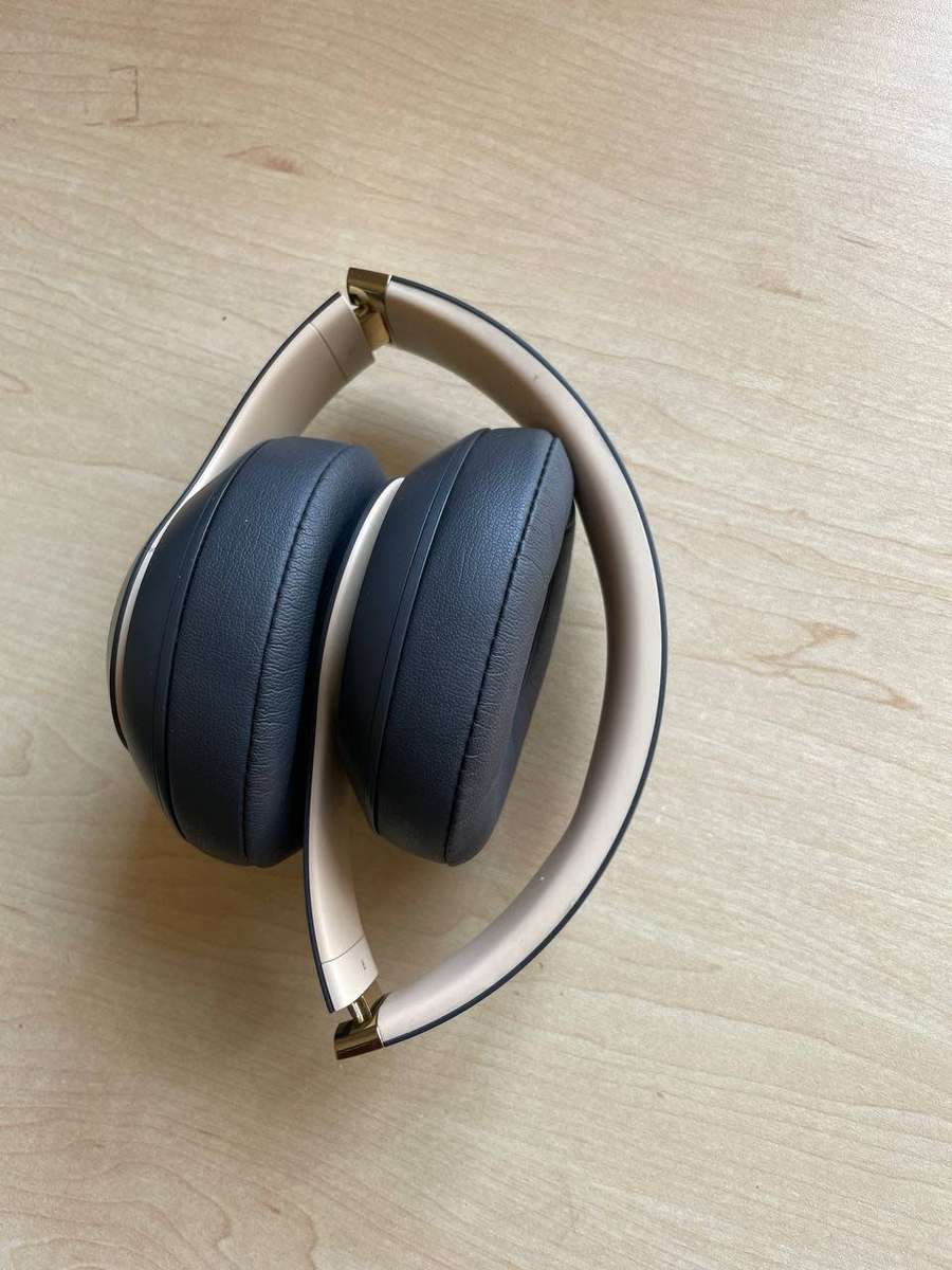 Beats by Dr Dre  Studio 3  Wireless Headphone