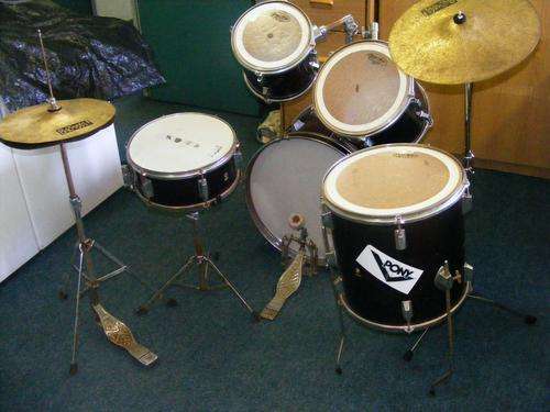 LAST LISTING Drumkit + Drumrack + Cymbals!