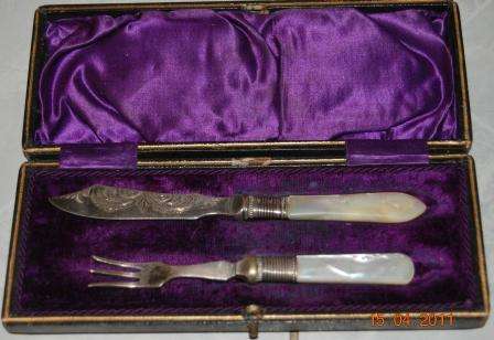 CASED MOTHER OF PEARL PICKLE SET - VINTAGE