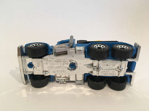 Matchbox - PETERBILT CEMENT TRUCK