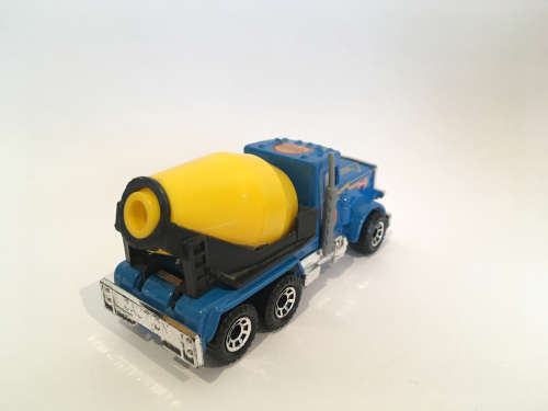 Matchbox - PETERBILT CEMENT TRUCK