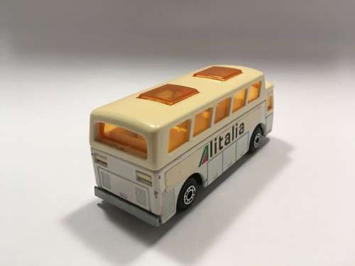 Matchbox - AIRPORT COACH - SUPERFAST NO.65 - ALITALIA