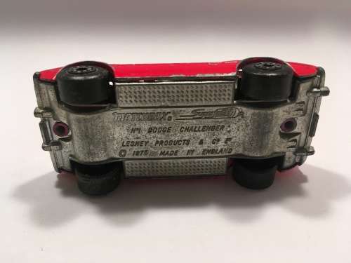 Matchbox - DODGE CHALLENGER - SUPERFAST NO.1
