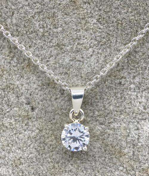 Ladies Silver Cubic pendant with chain