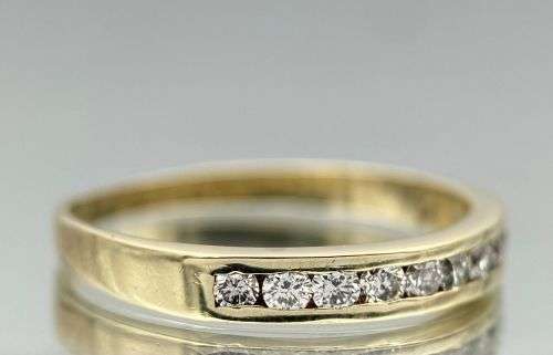 Amazing 0.40ct diamond eternity ring