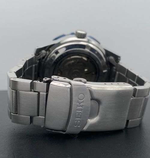 Seiko 5 Sports automatic mens watch