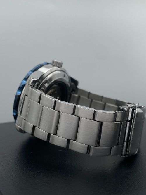 Seiko 5 Sports automatic mens watch