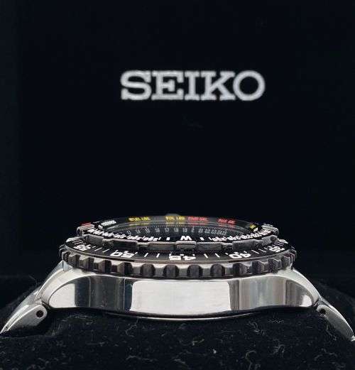 Seiko Kinetic Compass Mens watch
