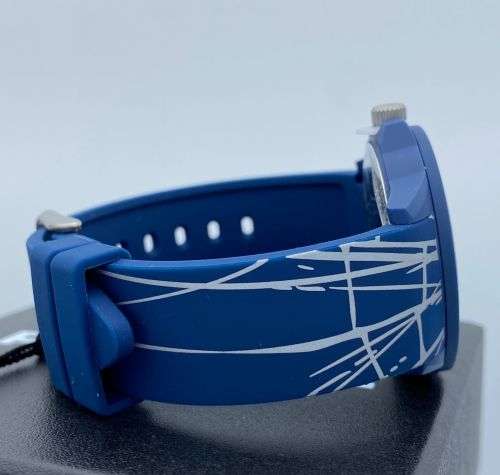 Brand New Police silicone Gents watch