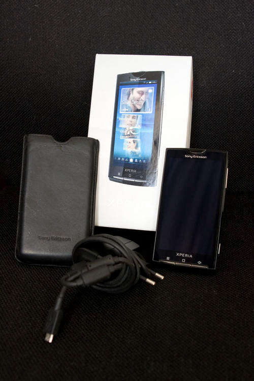 Sony-Ericsson Xperia X10 (full size)