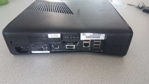 Xbox 360 Console with control Faulty