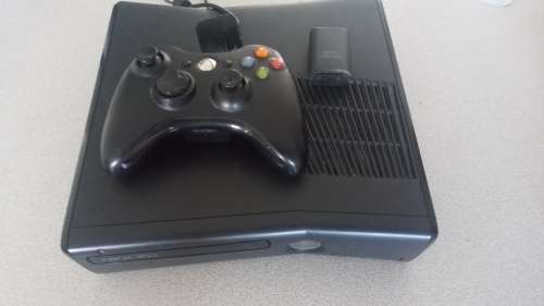 Xbox 360 Console with control Faulty