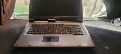 Asus X51L Laptop With Cooler Master Power Adaptor