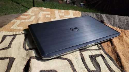 Dell latitude E5520 Core i7 + Docking station
