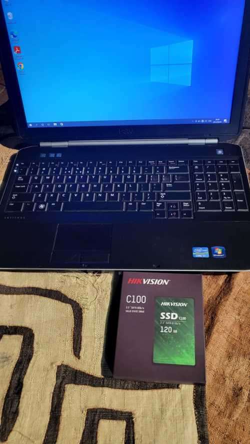 Dell latitude E5520 Core i7 + Docking station