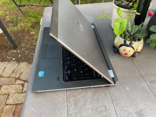 Dell Vostro 3360 i5