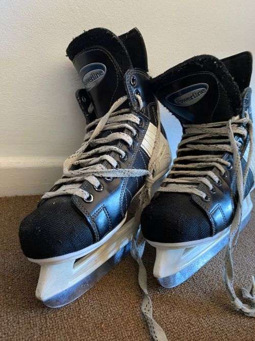 CCM Powerline Size 8 Ice Hockey Skates Ice Skating