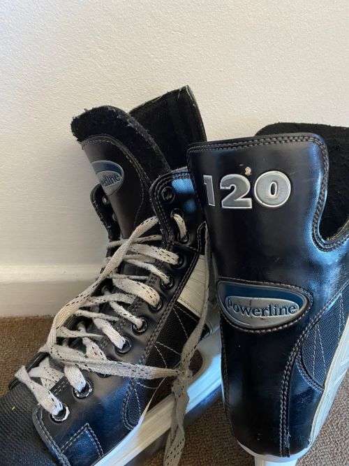 CCM Powerline Size 8 Ice Hockey Skates Ice Skating