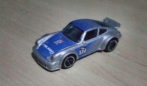Hot Wheels - Porsche (Falken Racing Colors)