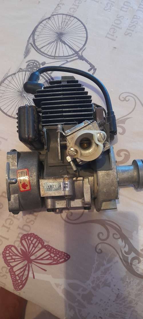 Engine for quarter scale model airplane