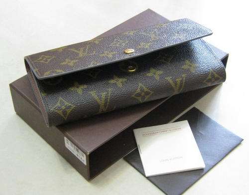 LOUIS VUITTON WALLET