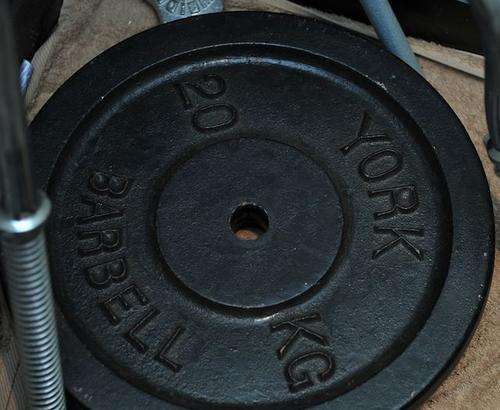 2x York 20kg barbell