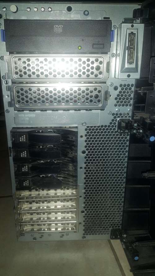 IBM X3500 Type 7977 Server