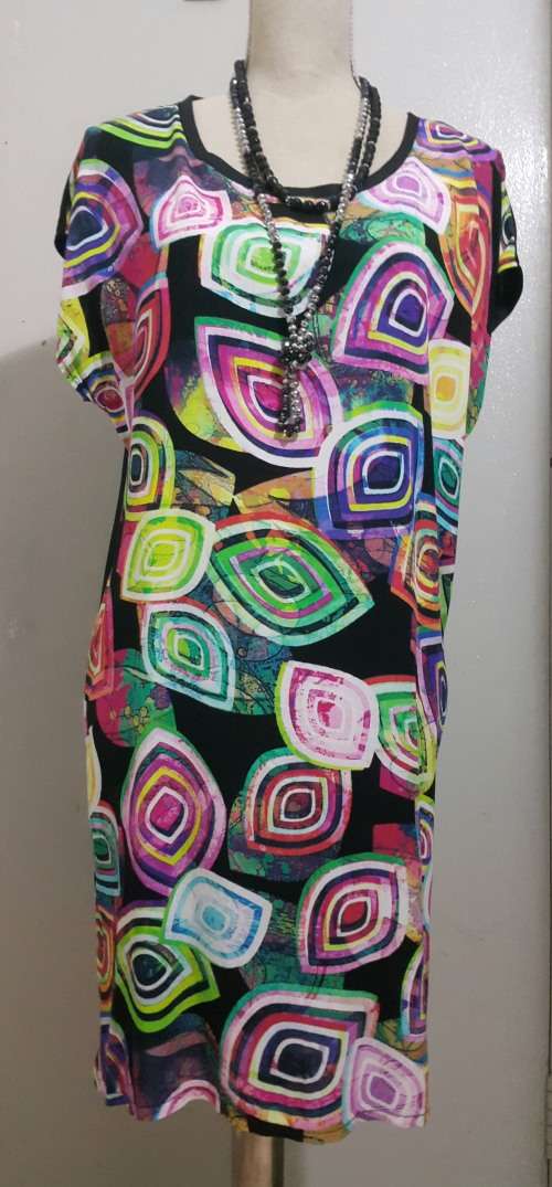 SHIFT DRESS size 40-42 / PICASSO PRINT / two tone contrast dress for figure slimming effect