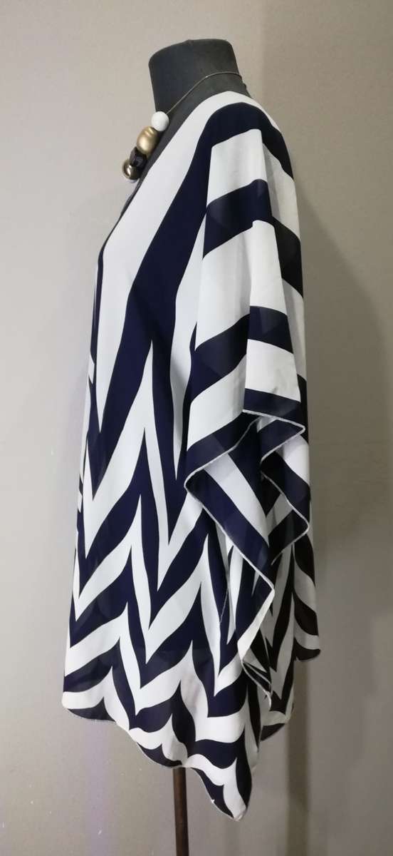 Kaftan Top by VANILLA LEE / Size: Large (Ladies 38 - 40 - 42) Bespoke designer top