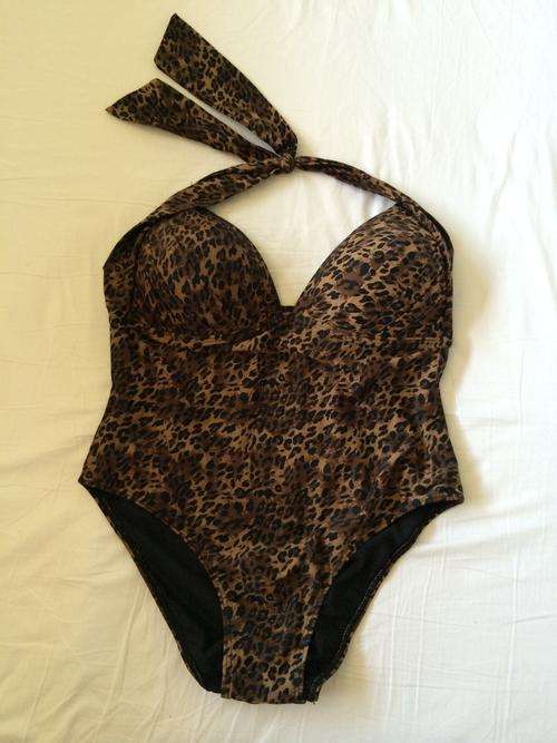 DONNA CLAIRE LEISURE LADIES SWIM COSTUME SIZE 16 R399.00