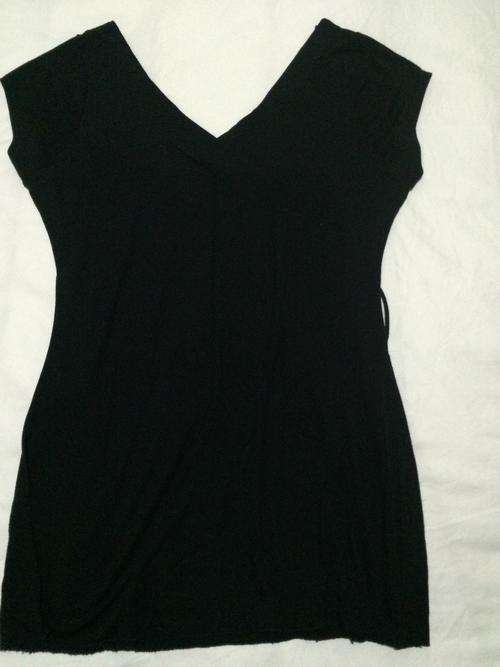 Long length cotton knit top - black - with front and back V neckline - size 36 (XL) good condition
