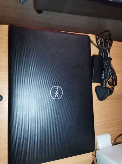Dell Inspiron 3583  Celeron 4205U 4GB RAM 1000GB HDD 15.6` HD Notebook