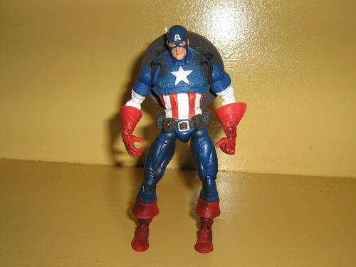 Marvel Legends Captain America. A classic comic book icon. Shield has broken latch.