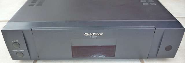 VHS Video Machine Goldstar (Barlows) R-Q200F