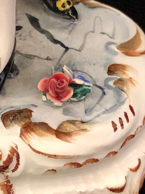 Victorian style figurine(PORC360) Italy