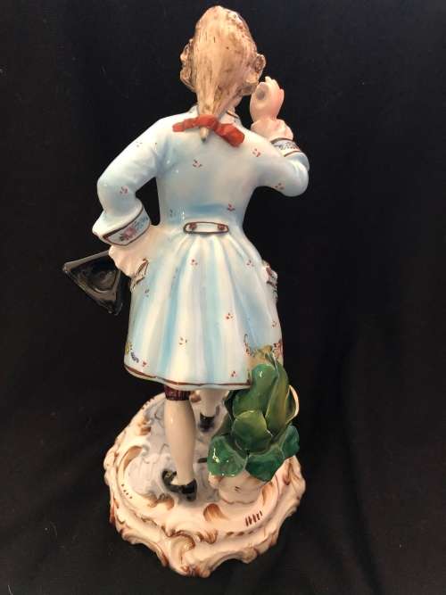 Victorian style figurine(PORC360) Italy