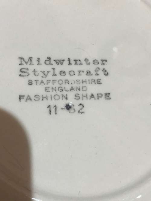 Midwinter dinner service (PORC932)