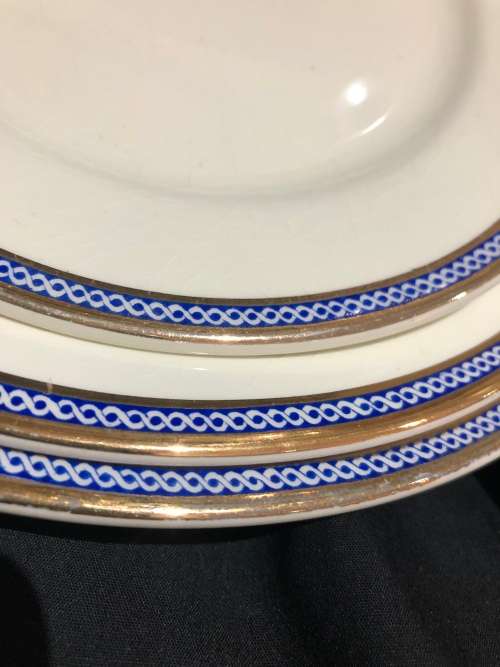 Crescent Ivory England dinner service(PORC968)