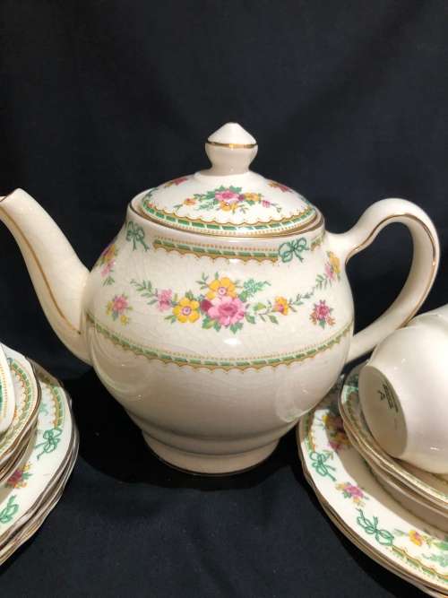 Grimwades tea set