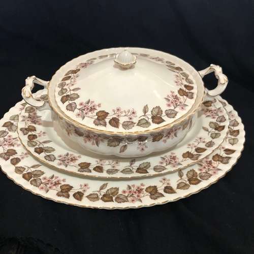 Royal Albert Linden Lea dinner service