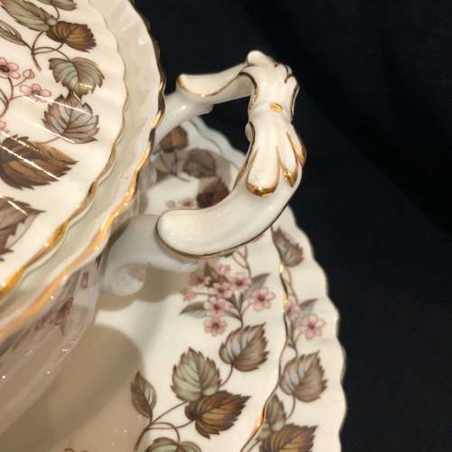 Royal Albert Linden Lea dinner service