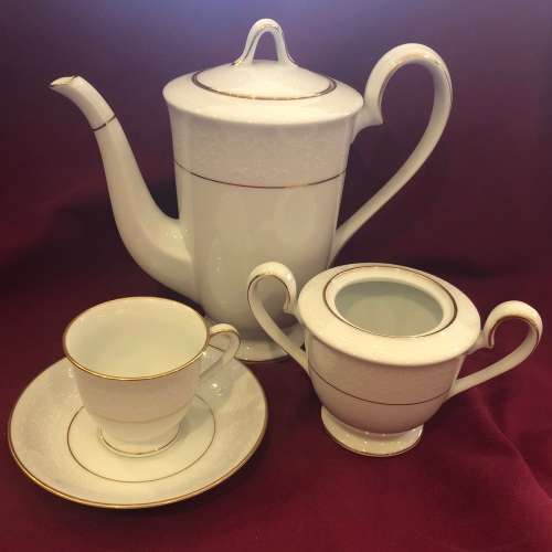 Noritake demitasse coffee set(PORC L1)