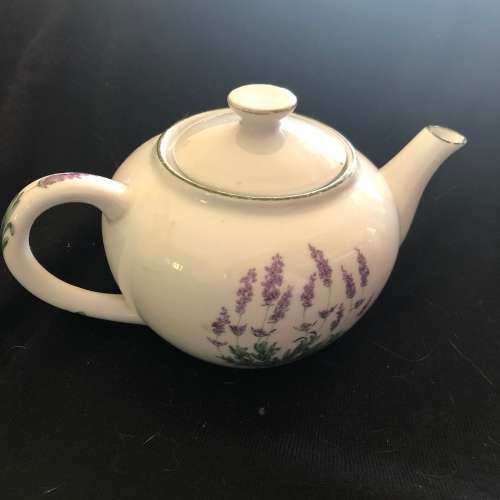 Wiesenthal Lavender teapot(PORC996)