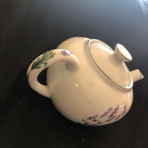 Wiesenthal Lavender teapot(PORC996)