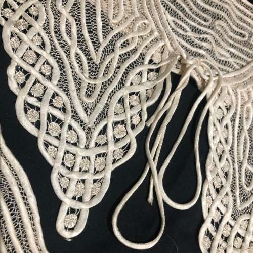 Crochet Victorian collar and cuffs set