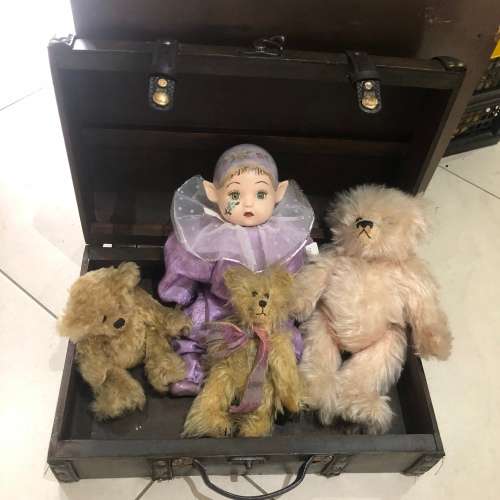 Suitcase wood display