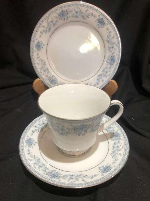 Trio Noritake