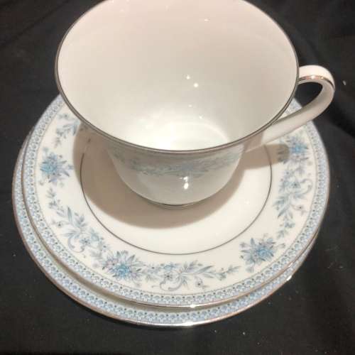 Trio Noritake
