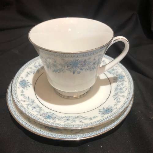 Trio Noritake