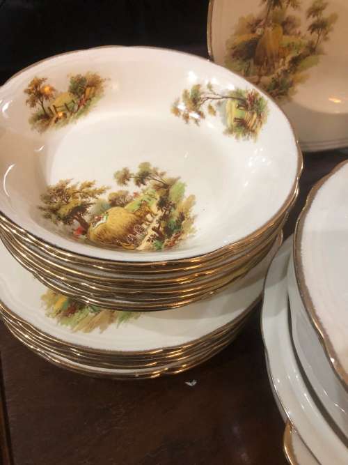 Dinner set/serviceAlfred Meakin Hayride dinner service 8 place